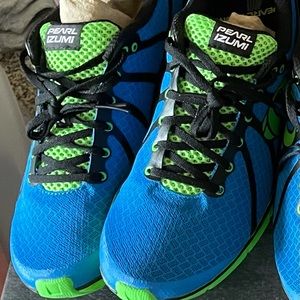 Pearl Izumi N1 running shoe
